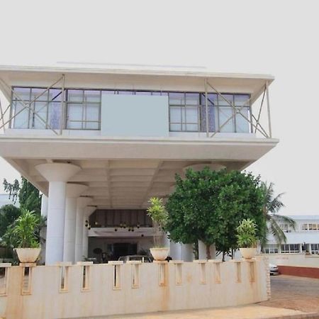 The Hans Hotel Hubli Ngoại thất bức ảnh