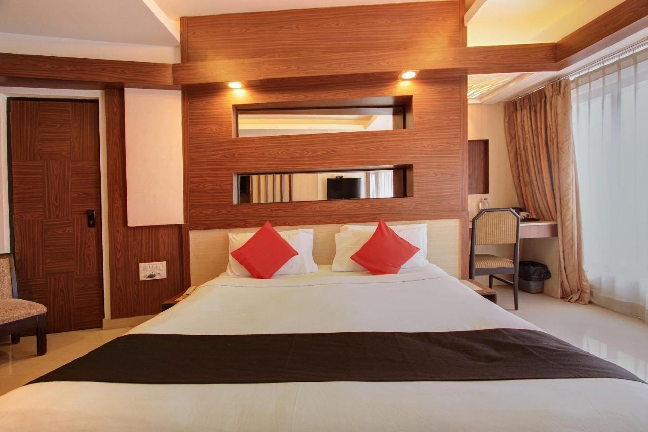 The Hans Hotel Hubli Ngoại thất bức ảnh