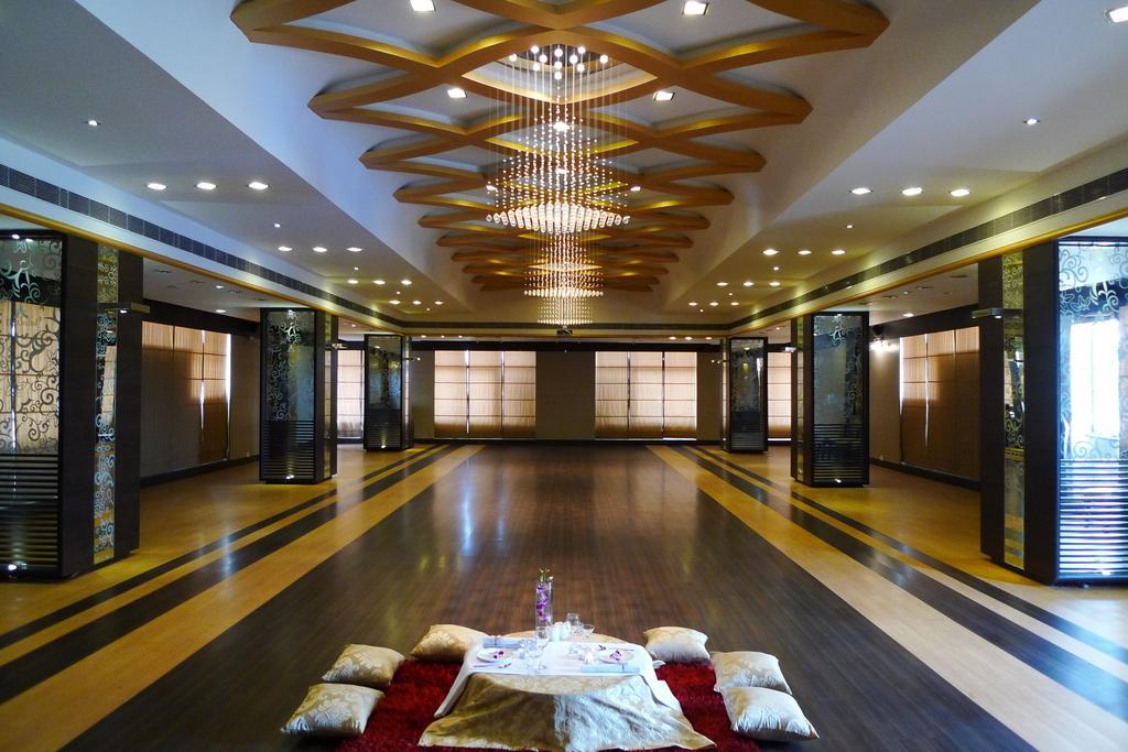 The Hans Hotel Hubli Ngoại thất bức ảnh