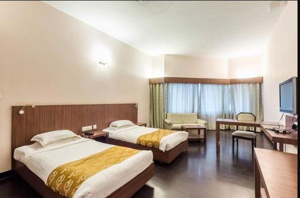 The Hans Hotel Hubli Ngoại thất bức ảnh